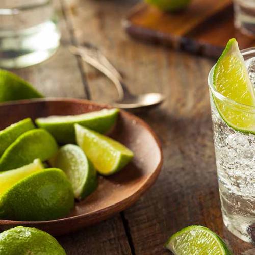 Science Says Drinking Gin And Tonic Will Cure Your Hay Fever