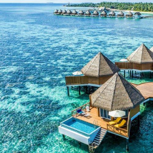 Get Cheap Flights To The Maldives, Athens & Singapore