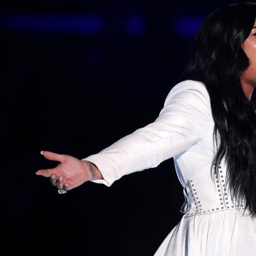 Demi Lovato Has Music Fans In Tears After She Performs For The First Time Since Her Overdose