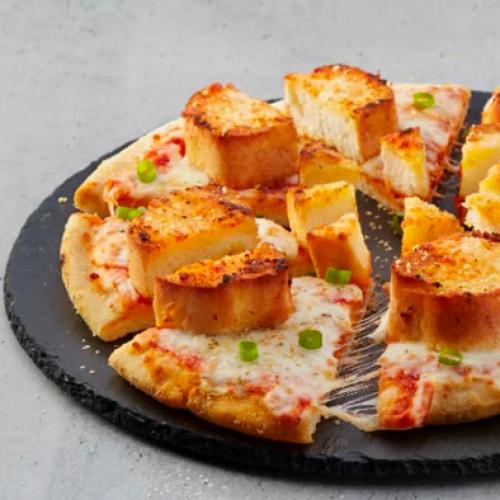 Domino's Has Gone And Put Garlic Bread On Pizza, So The Best Type Of Pizza Is Officially This